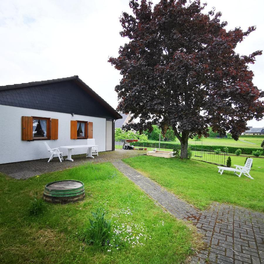 Bb19 Eifel-Ferienhaus Am Moseltal Mit Saunahaus Beuren  Ngoại thất bức ảnh